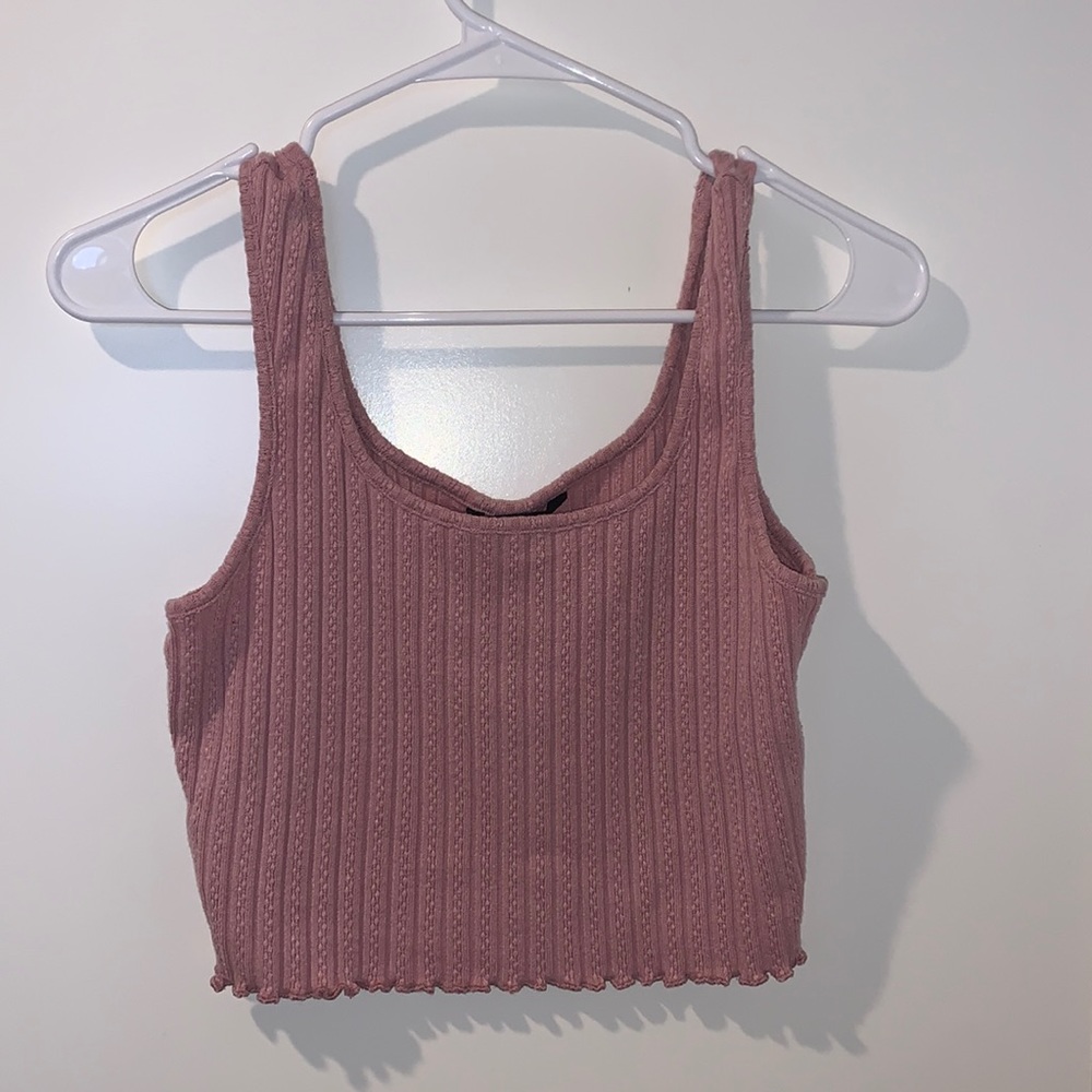 light pink cropped tank top